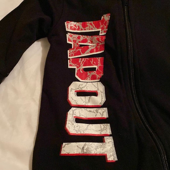 6-9 months Tapout outfit - Picture 3 of 3